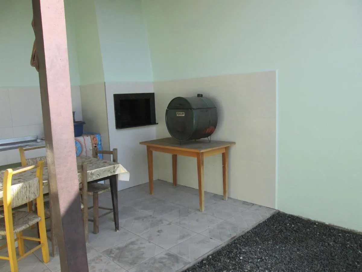 Alugo Esta Linda E Bem Equipada Casa Em Penha Sc Perto Do Beto Carrero E Da Praia Brasil